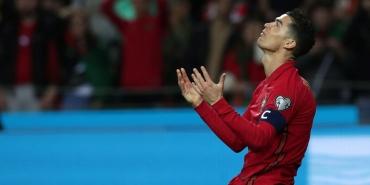 messi-ronaldo-ve-futbolun-altin-gun-batimi-6hRAgc27.jpg