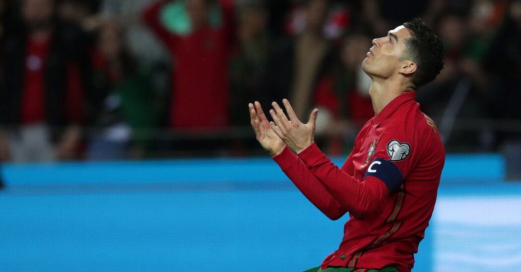 messi-ronaldo-ve-futbolun-altin-gun-batimi-6hRAgc27.jpg