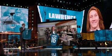 iste-2022-nfl-draft-bmC1Nqmp.jpg
