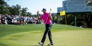 tiger-woods-ustalara-donusunde-buyuklukte-ve-asiri-derecede-etkileniyor-exqYfrRp.jpg
