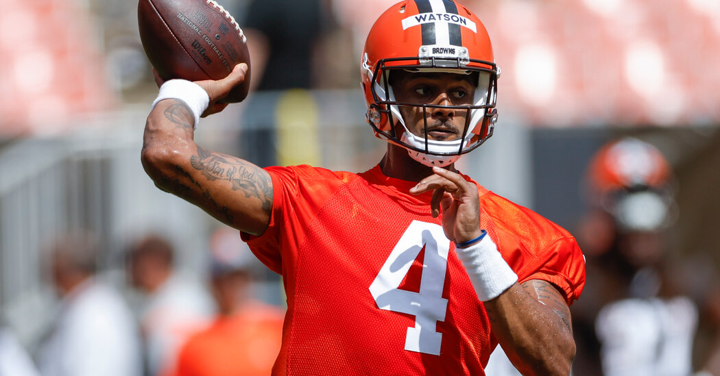deshaun-watson-aleyhindeki-24-cinsel-suistimal-davasindan-20sini-cozdu-ygqicebc.jpg