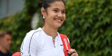 nihai-tenis-bozucu-wimbledon-potasiyla-yuzlesiyor-98WSNGnl.jpg