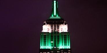 empire-state-binasi-eagles-green-ile-aydinlandi-devlerin-hayranlari-heyecanlanmadi-JpYeDATG.jpg