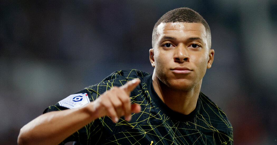 kylian-mbapp-psgye-2024te-sozlesme-uzatmayacagini-soyledi-F8jvte6h.jpg