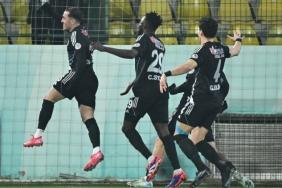 erzurumspor-esenler-deplasmaninda-fisi-erken-cekti-yu4zdvjK.jpg