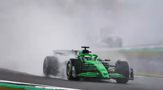 tarihi-yaris-formula-1-de-bir-ilk-yasandi-18823582_2322_amp.jpg